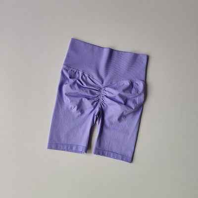 Seamless butt-lifting fitness shorts for women
