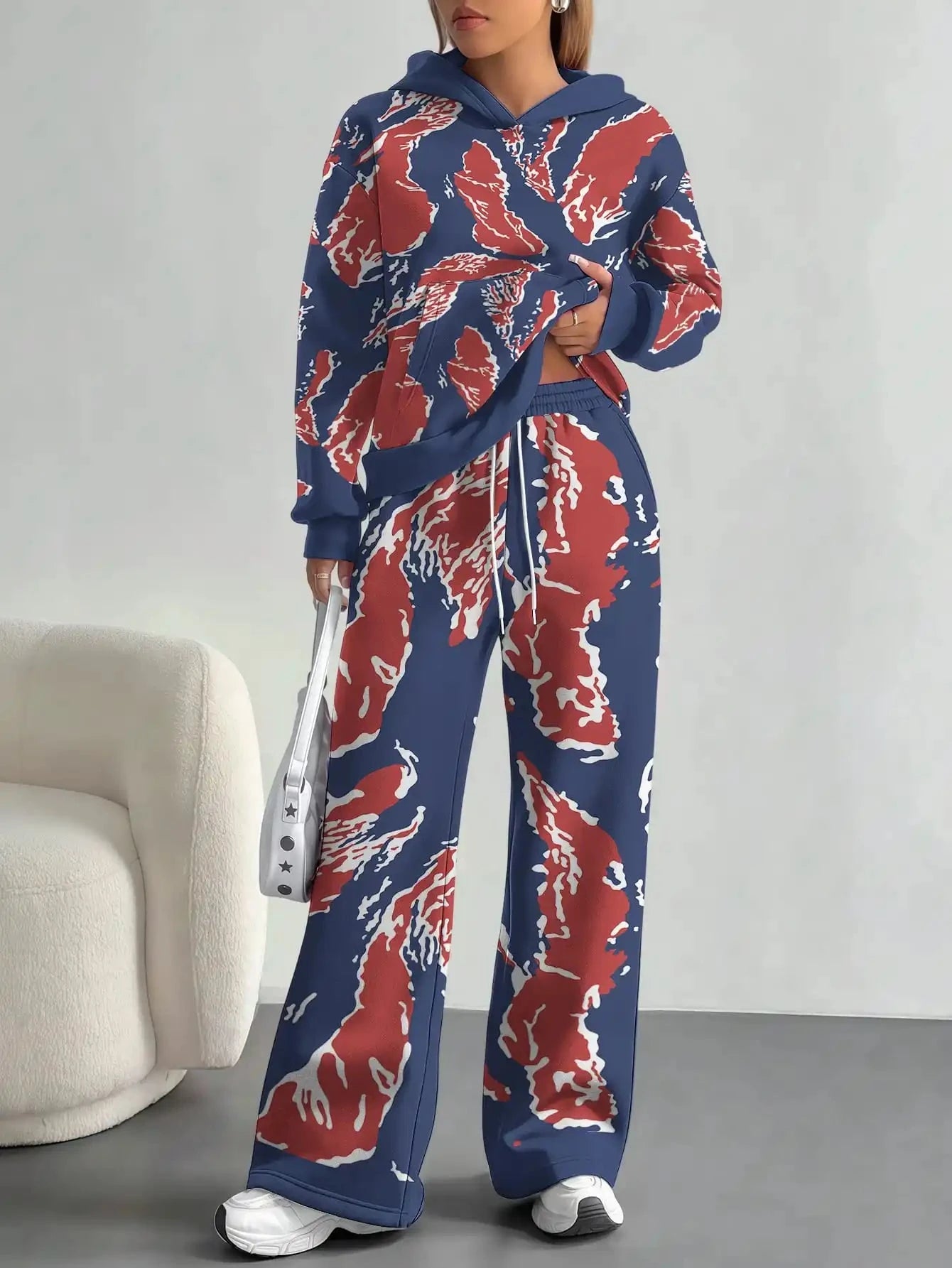 2025 new green camouflage sports style foreign trade printing hot style fashion casual outdoor European and American women's sui Colouronova