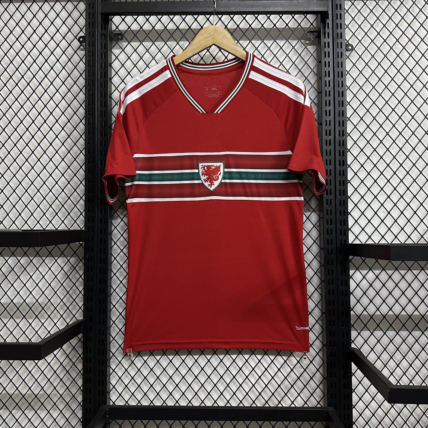 World Cup-style jerseys Colouronova