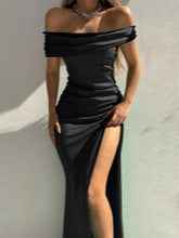 Sleeveless One-Line Collar Knitted Dress