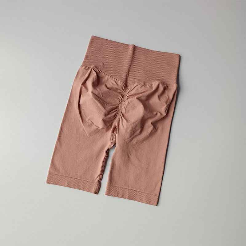 Seamless butt-lifting fitness shorts for women
