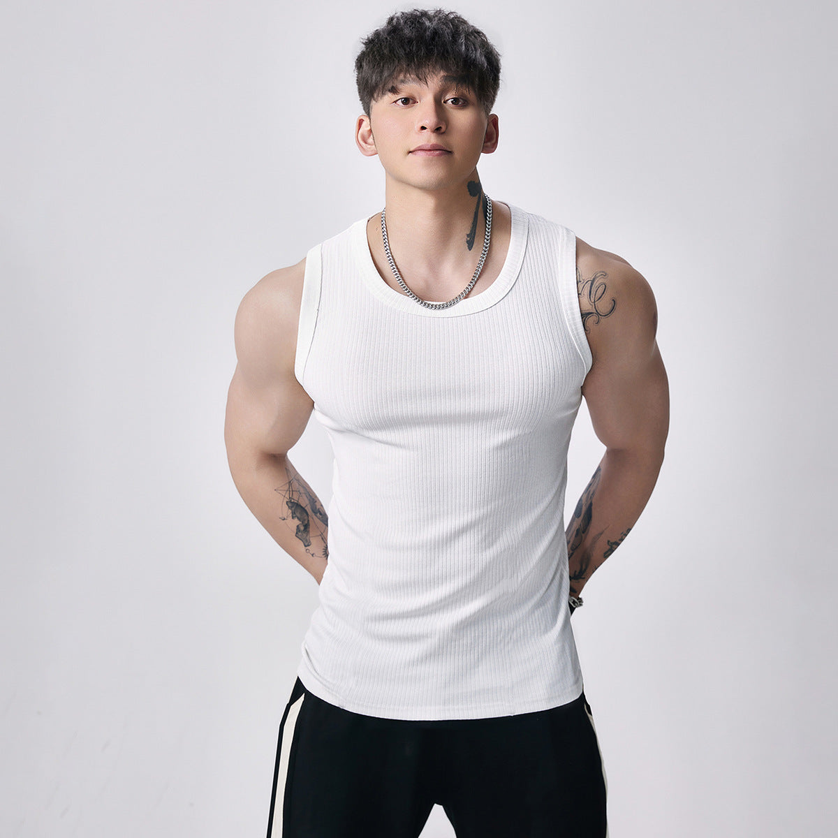 Sleeveless vest Colouronova
