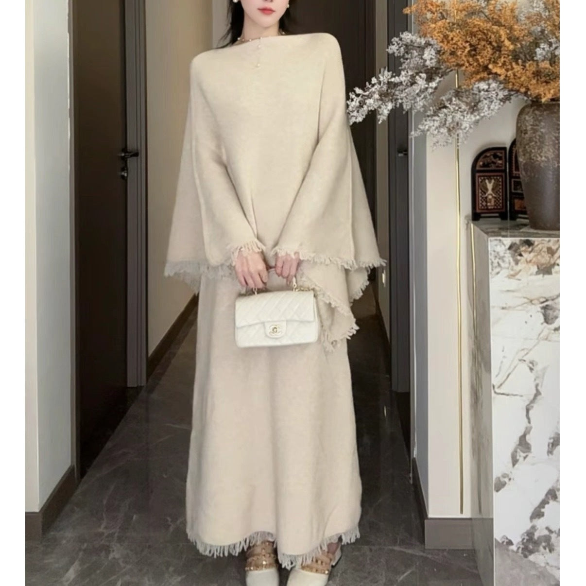Women?s Knitted Suit Colouronova