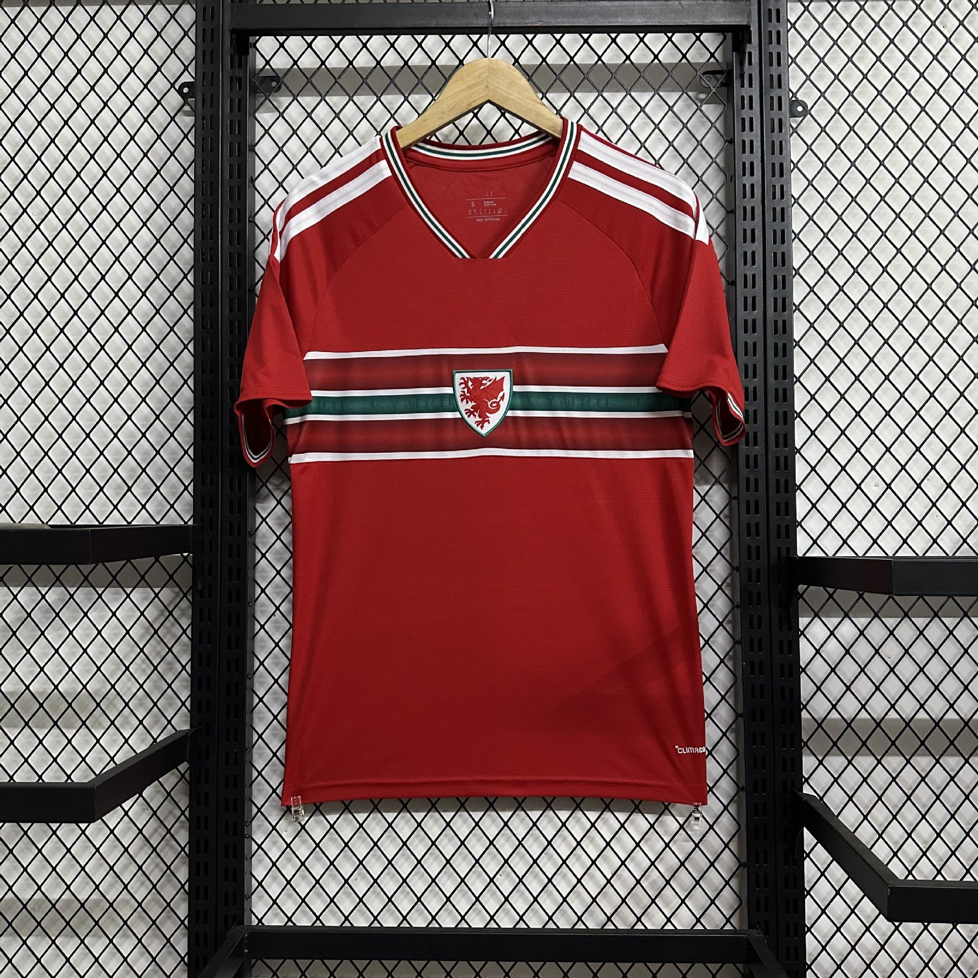 World Cup-style jerseys Colouronova