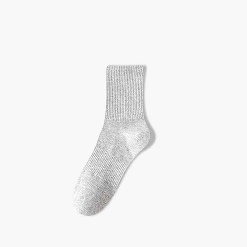 Sports sweat-absorbing and antibacterial socks