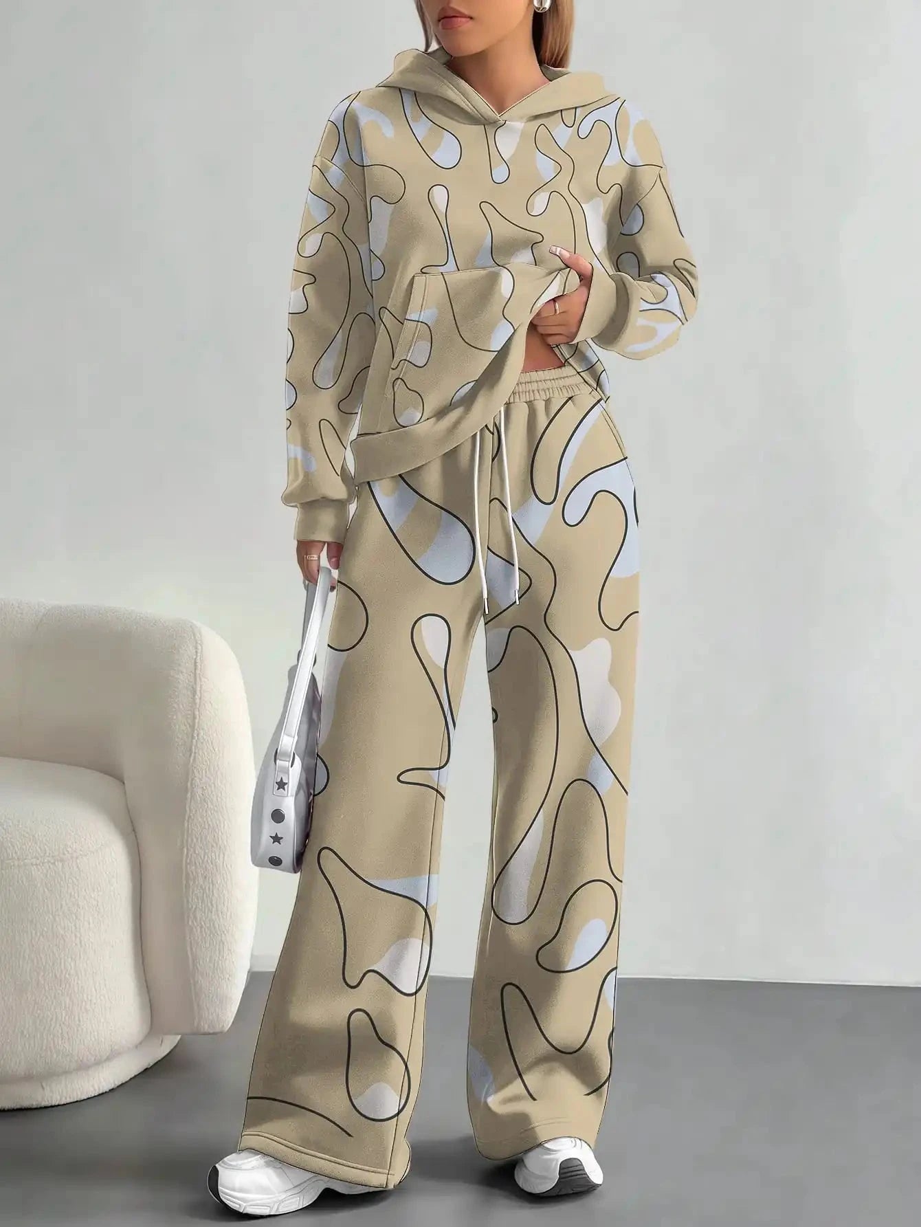 2025 new green camouflage sports style foreign trade printing hot style fashion casual outdoor European and American women's sui Colouronova