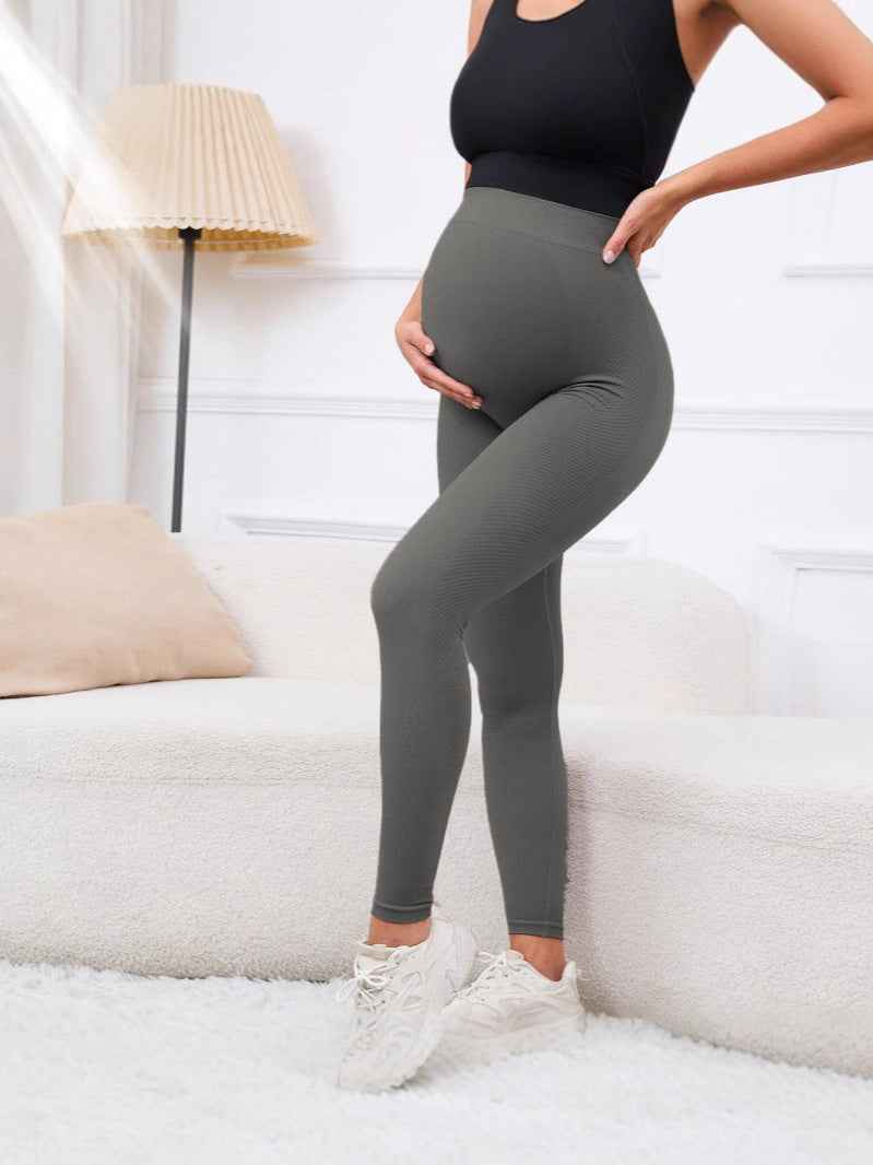 Outer-wear leggings for pregnant women