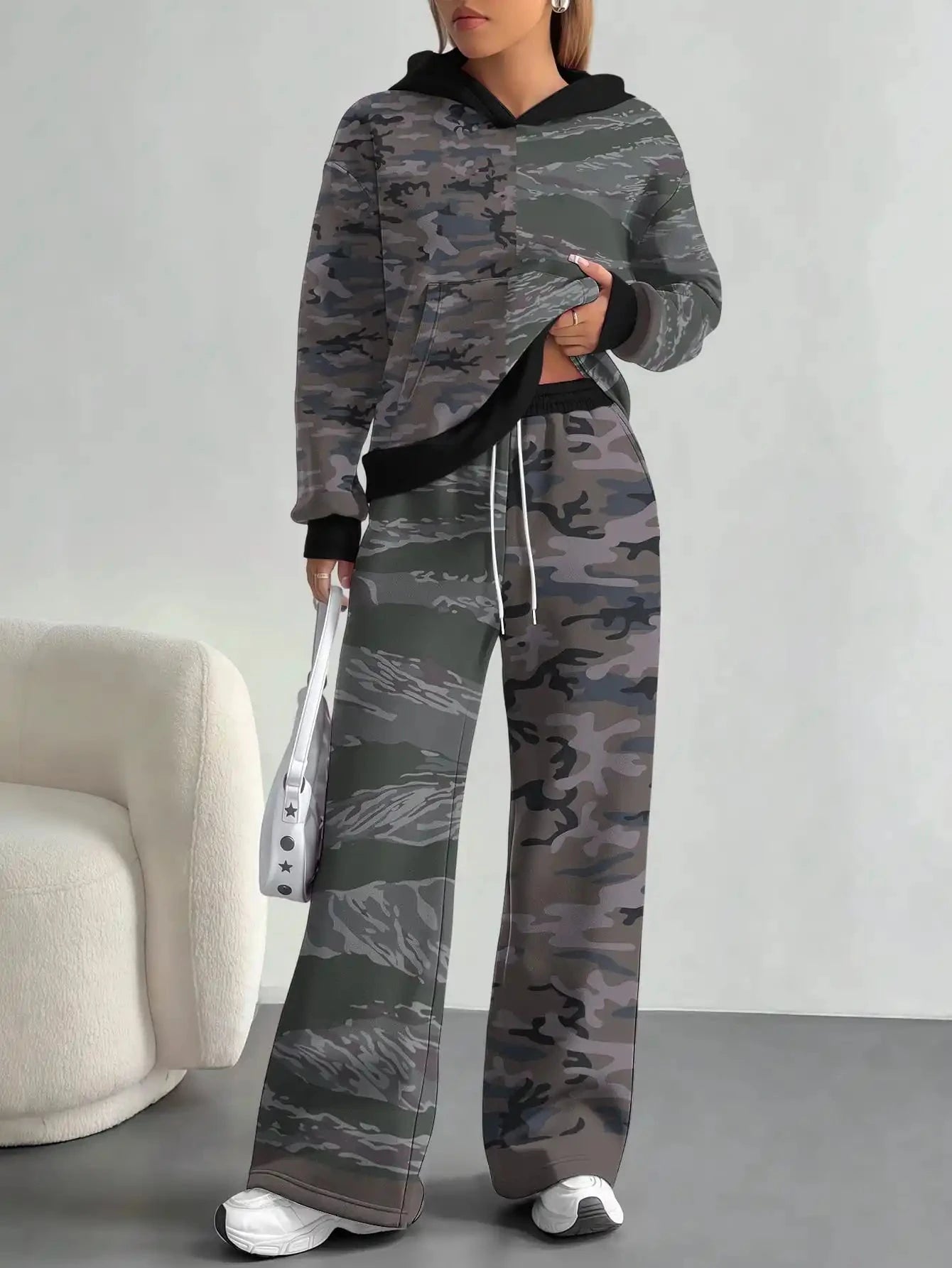 2025 new green camouflage sports style foreign trade printing hot style fashion casual outdoor European and American women's sui Colouronova