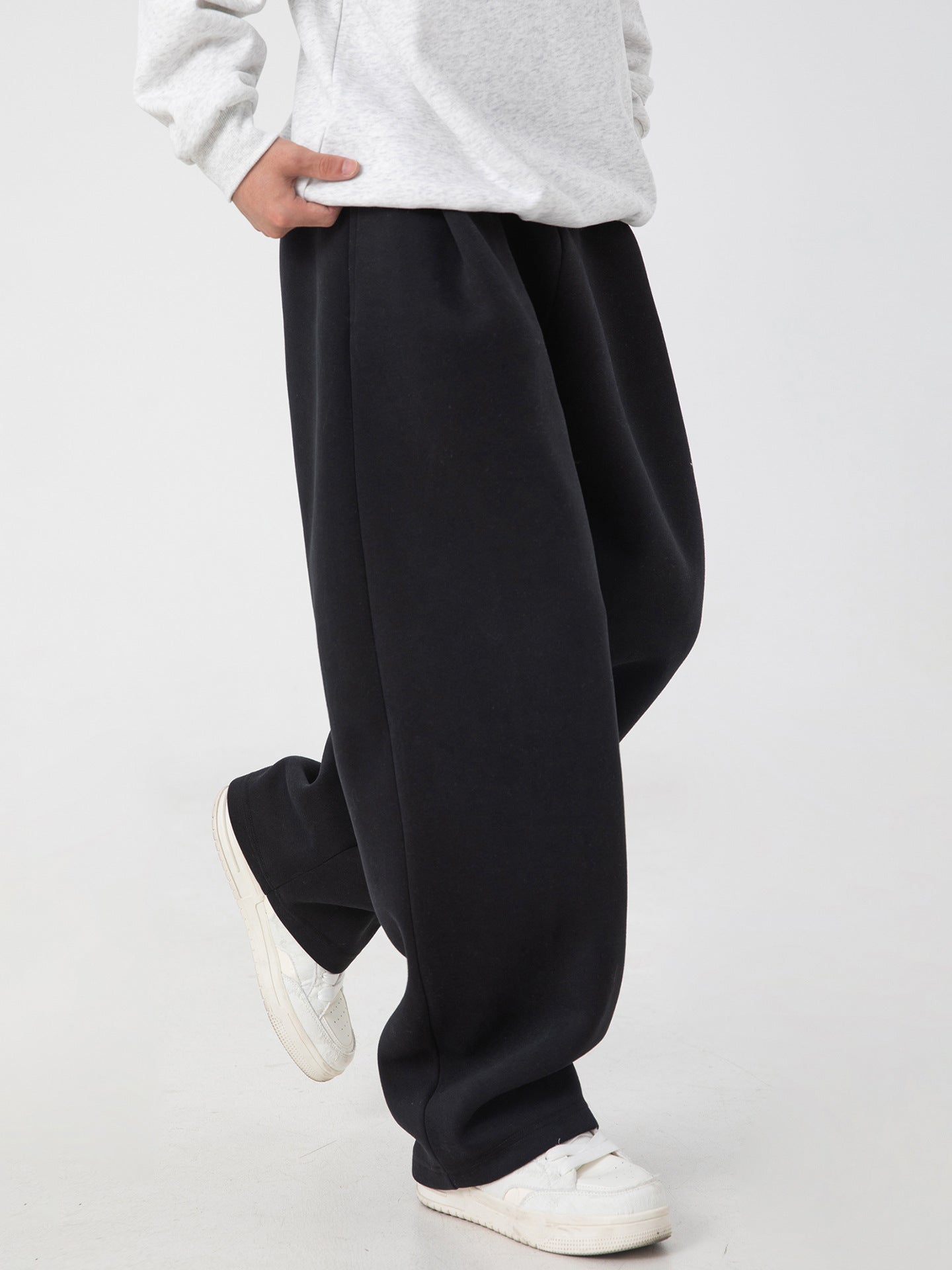 Men's Pleated Casual Sweatpants Loose Fit Colouronova