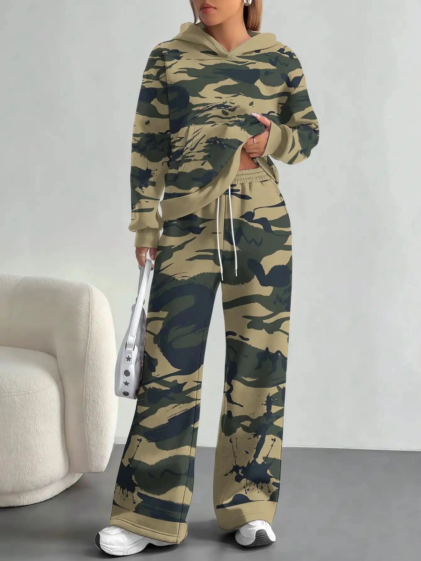 2025 new yellow green camouflage sports style foreign trade comfortable fashion leisure outdoor European and American women's su Colouronova