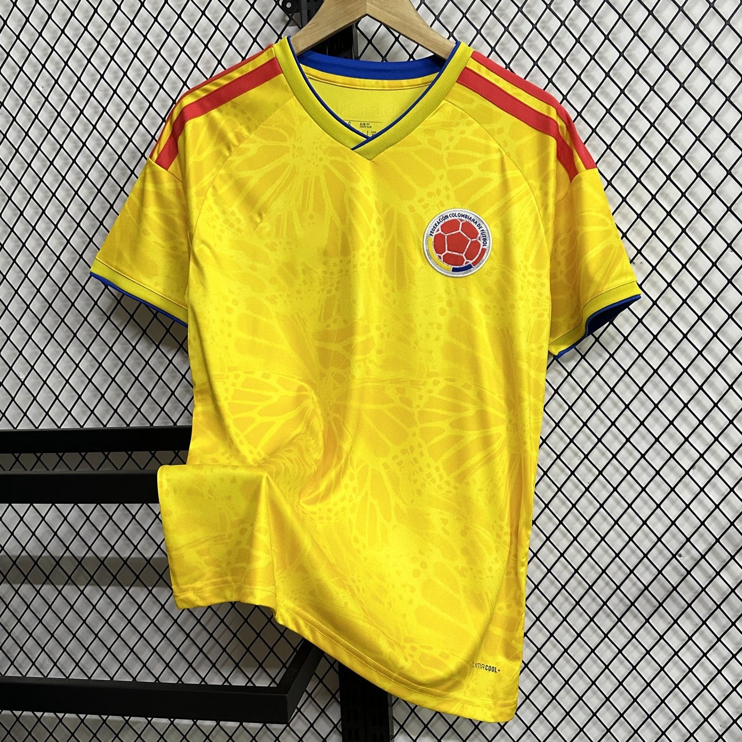 World Cup jerseys Colouronova