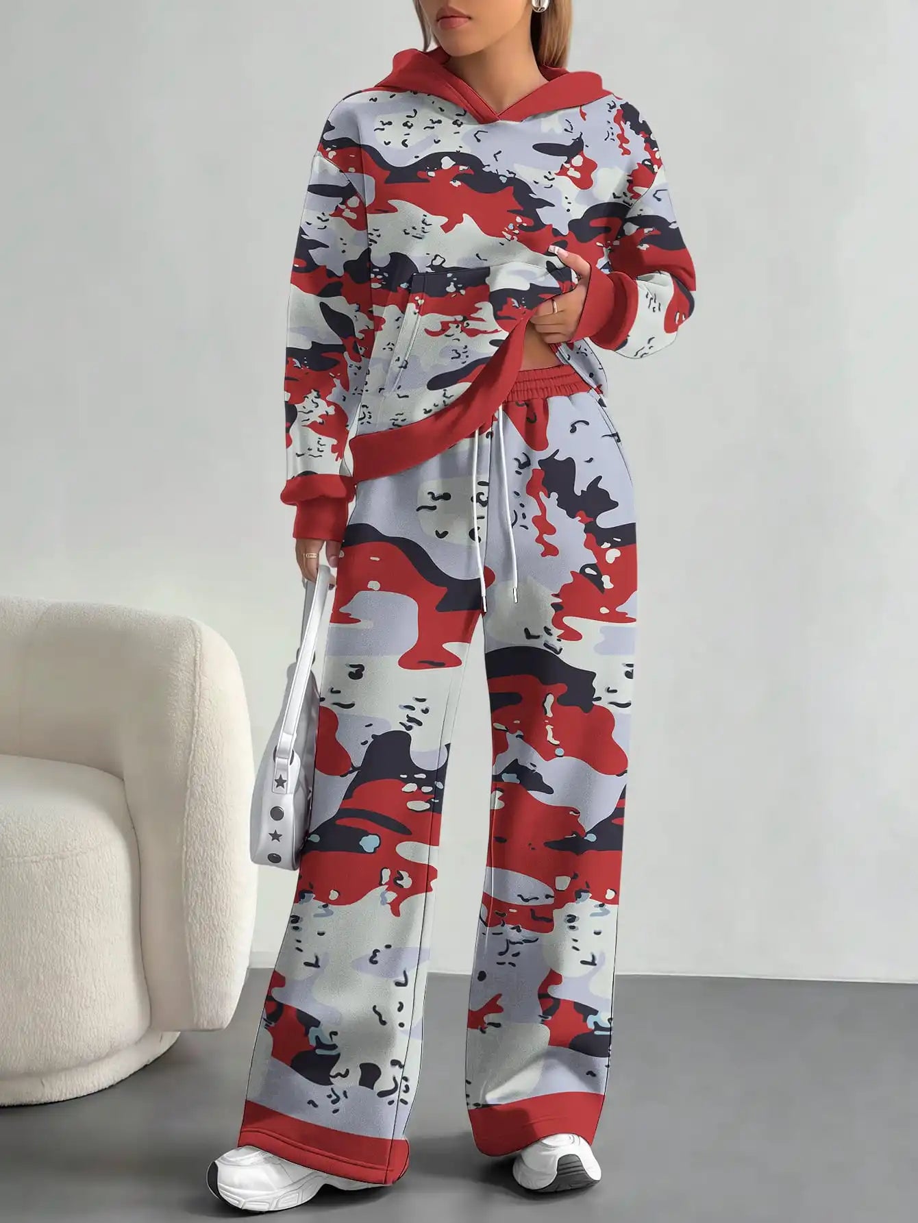 2025 new green camouflage sports style foreign trade printing hot style fashion casual outdoor European and American women's sui - Colouronova