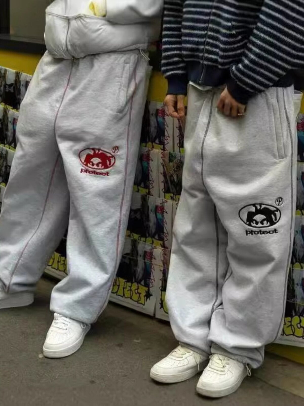 Letter Embroidered Sweatpants Colouronova
