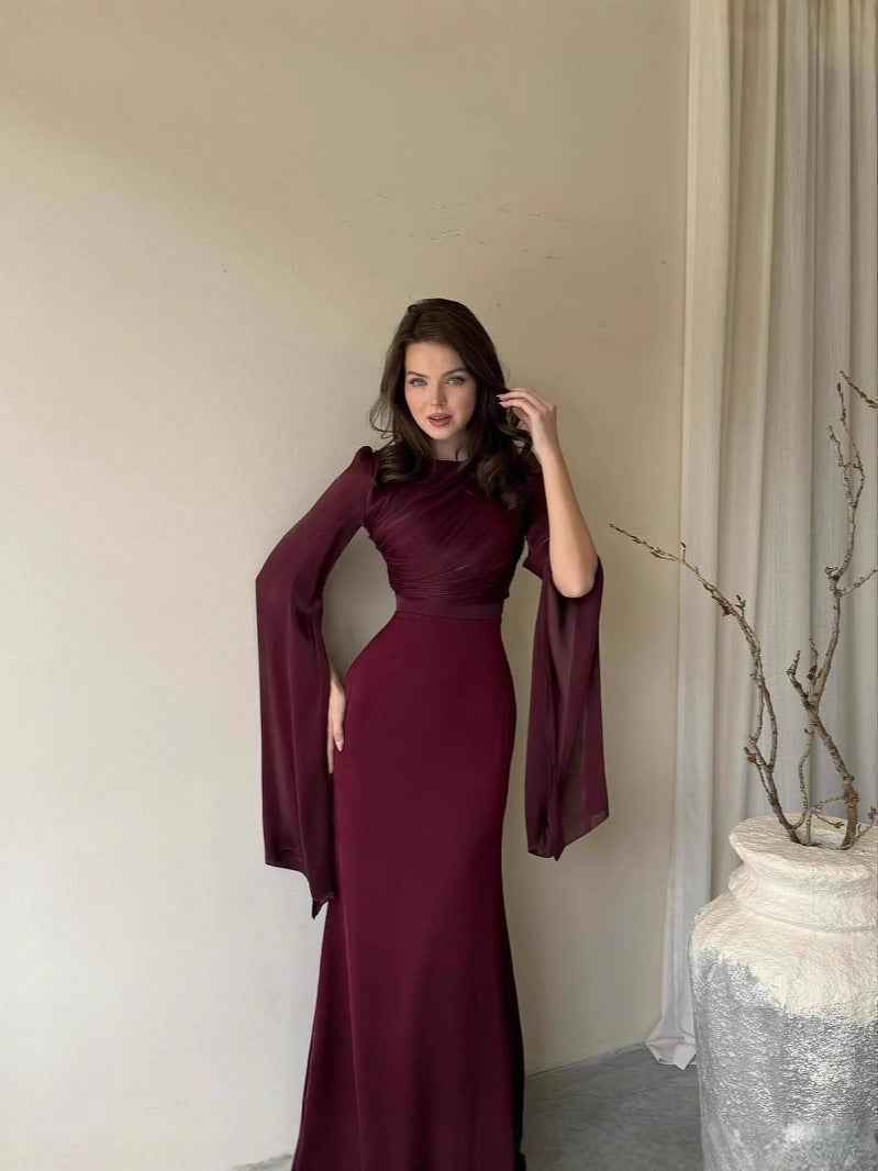 Slim-fit dress