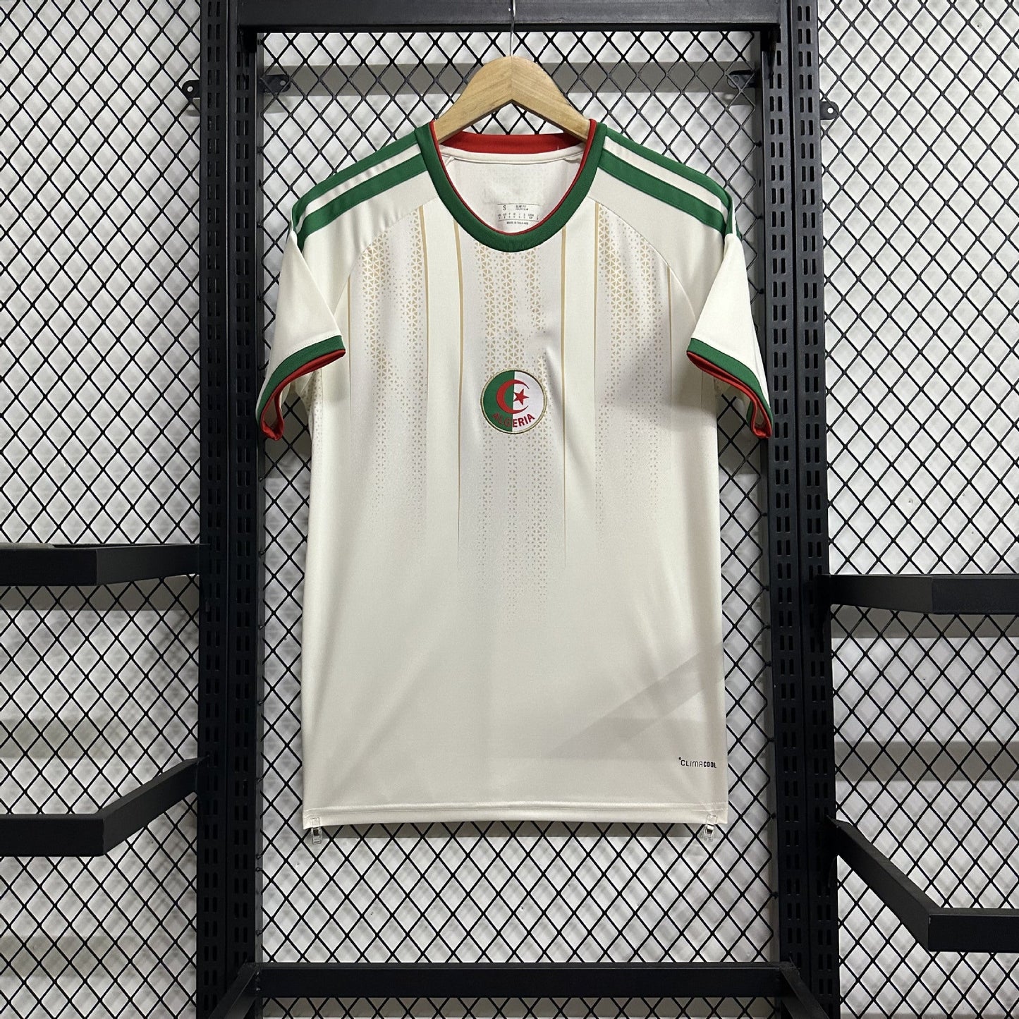 World Cup-style jerseys Colouronova
