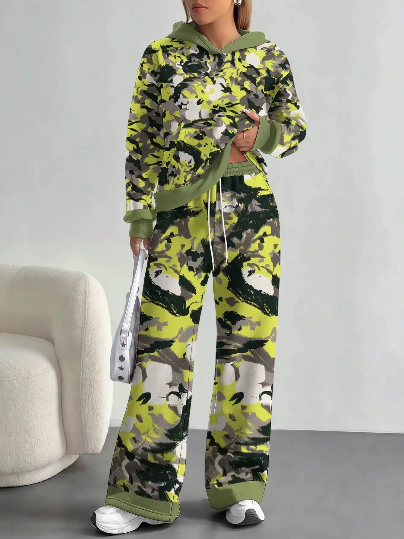 2025 new yellow green camouflage sports style foreign trade comfortable fashion leisure outdoor European and American women's su Colouronova